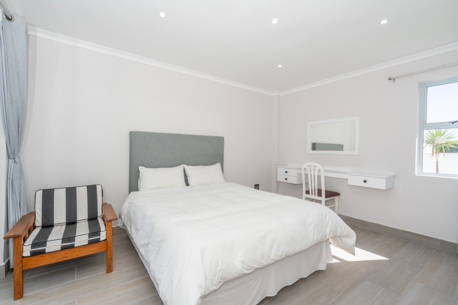 3 Bedroom Property for Sale in Paradise Beach Western Cape